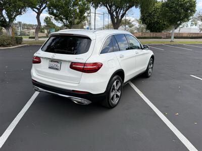 2018 Mercedes-Benz GLC 300 GLC 300 4MATIC   - Photo 10 - Orange, CA 92867