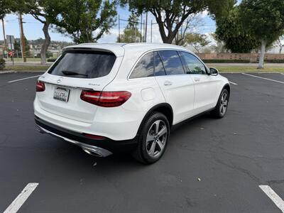 2018 Mercedes-Benz GLC 300 GLC 300 4MATIC   - Photo 6 - Orange, CA 92867