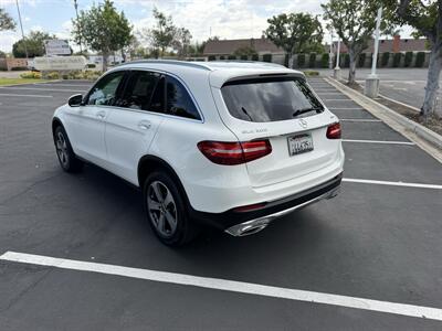 2018 Mercedes-Benz GLC 300 GLC 300 4MATIC   - Photo 8 - Orange, CA 92867