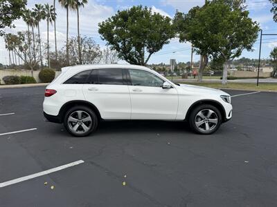 2018 Mercedes-Benz GLC 300 GLC 300 4MATIC   - Photo 7 - Orange, CA 92867