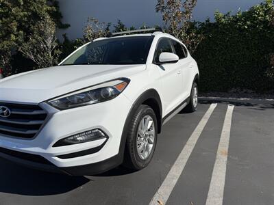 2017 Hyundai TUCSON SE - Photo 1 - Orange, CA 92867