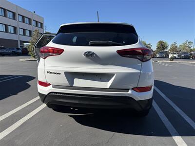 2017 Hyundai TUCSON SE - Photo 19 - Orange, CA 92867