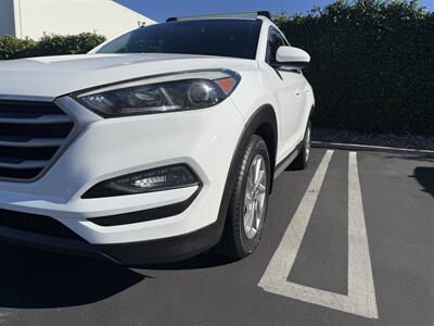 2017 Hyundai TUCSON SE - Photo 5 - Orange, CA 92867