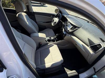2017 Hyundai TUCSON SE - Photo 31 - Orange, CA 92867