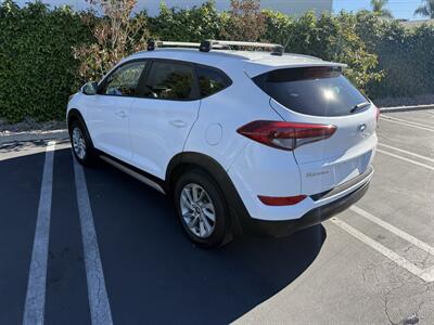 2017 Hyundai TUCSON SE - Photo 16 - Orange, CA 92867