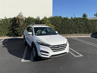 2017 Hyundai TUCSON SE   - Photo 4 - Orange, CA 92867