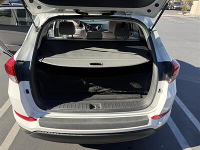 2017 Hyundai TUCSON SE - Photo 32 - Orange, CA 92867