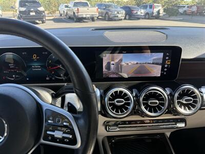 2020 Mercedes-Benz GLB GLB 250   - Photo 15 - Orange, CA 92867