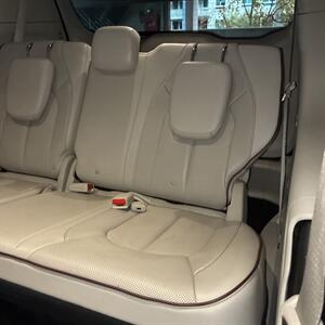 2017 Chrysler Pacifica Limited   - Photo 29 - Orange, CA 92867
