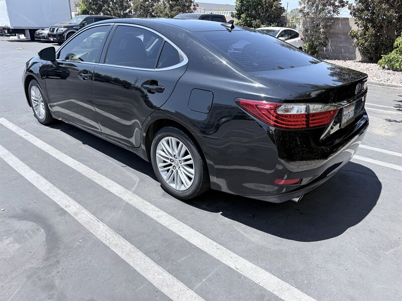 2013 Lexus ES 350 - Photo 8 - Orange, CA 92867