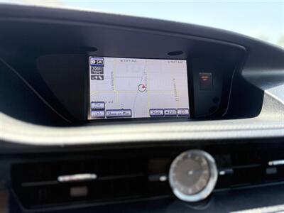 2013 Lexus ES 350 - Photo 11 - Orange, CA 92867