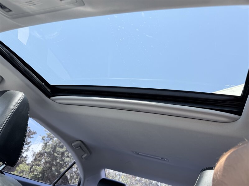 2013 Lexus ES 350 - Photo 21 - Orange, CA 92867
