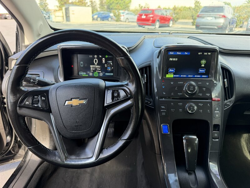 2015 Chevrolet Volt - Photo 19 - Orange, CA 92867