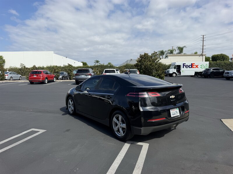 2015 Chevrolet Volt - Photo 8 - Orange, CA 92867