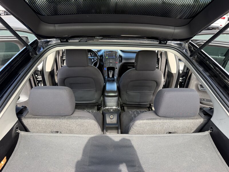 2015 Chevrolet Volt - Photo 17 - Orange, CA 92867
