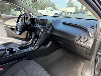 2015 Chevrolet Volt - Photo 12 - Orange, CA 92867