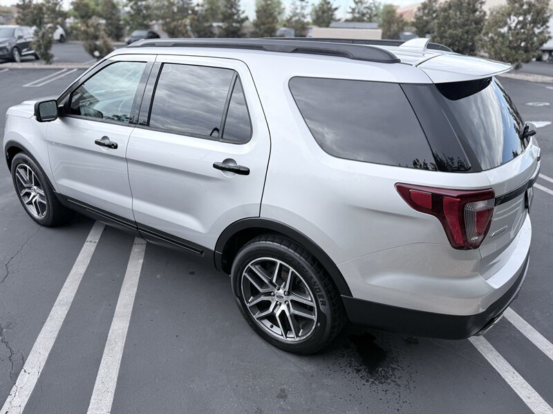 2017 Ford Explorer Sport - Photo 10 - Orange, CA 92867