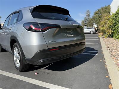 2024 Honda HR-V LX - Photo 10 - Orange, CA 92867