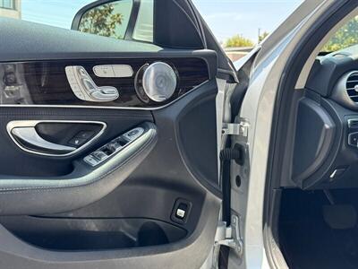2015 Mercedes-Benz C 300   - Photo 22 - Orange, CA 92867