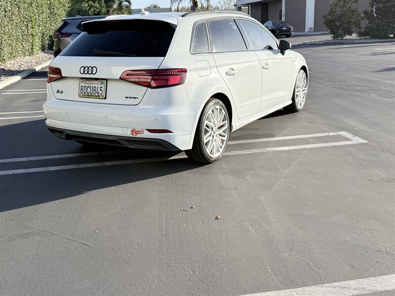 2018 Audi A3 Sportback e-tron 1.4T Premium Plus - Photo 10 - Orange, CA 92867