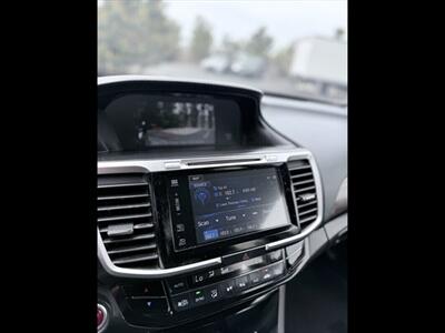 2017 Honda Accord Hybrid Touring - Photo 11 - Orange, CA 92867