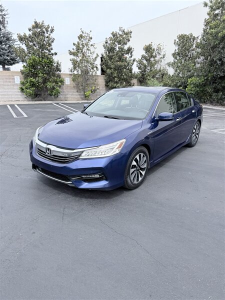 2017 Honda Accord Hybrid Touring   - Photo 1 - Orange, CA 92867
