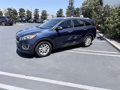 2016 Kia Sorento LX V6   - Photo 7 - Orange, CA 92867