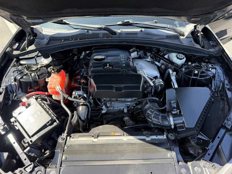 2018 Chevrolet Camaro LT - Photo 18 - Orange, CA 92867