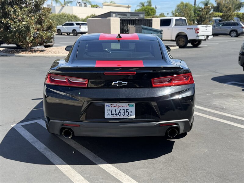2018 Chevrolet Camaro LT - Photo 17 - Orange, CA 92867