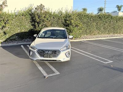 2020 Hyundai IONIQ SE - Photo 4 - Orange, CA 92867