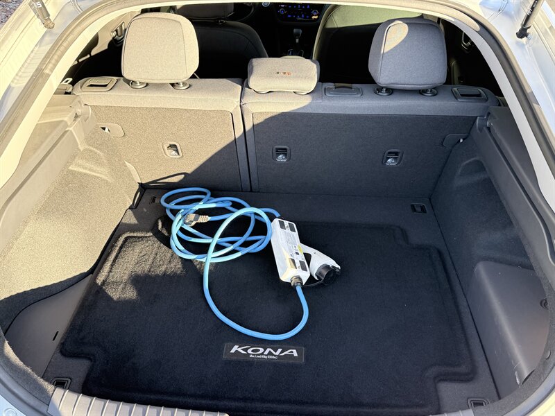 2020 Hyundai IONIQ SE - Photo 21 - Orange, CA 92867