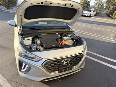 2020 Hyundai IONIQ SE - Photo 19 - Orange, CA 92867