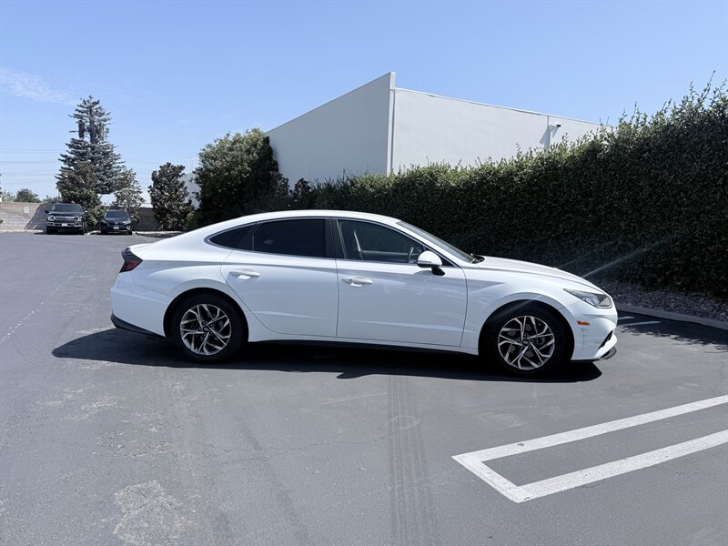 2022 Hyundai Sonata SEL - Photo 10 - Orange, CA 92867