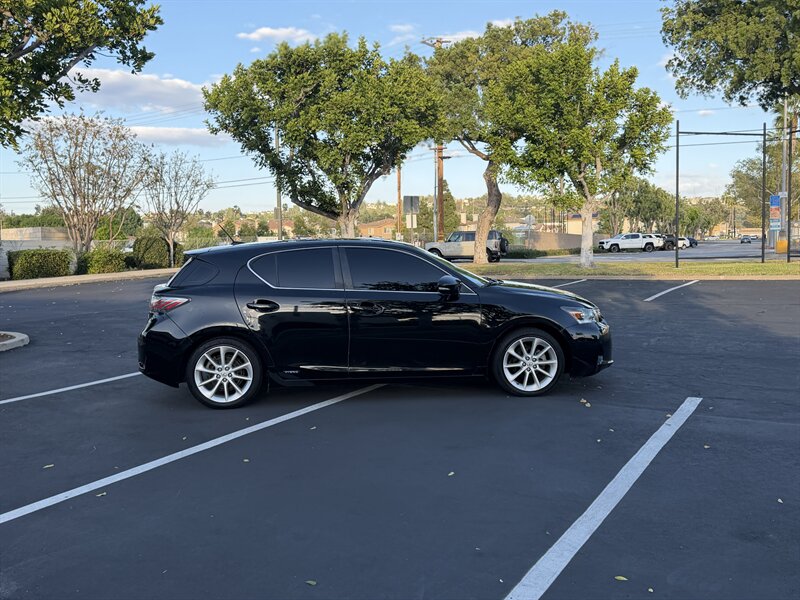 2013 Lexus CT 200h - Photo 5 - Orange, CA 92867