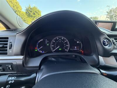 2013 Lexus CT 200h - Photo 13 - Orange, CA 92867