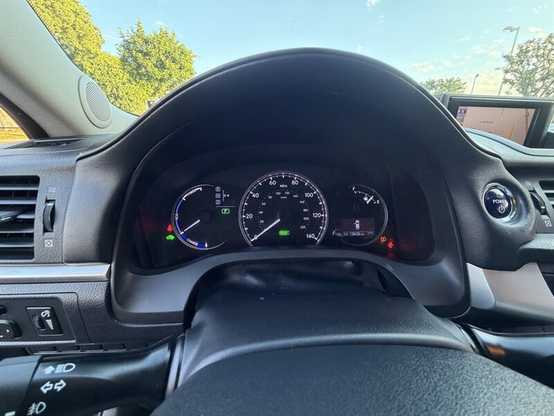 2013 Lexus CT 200h - Photo 14 - Orange, CA 92867