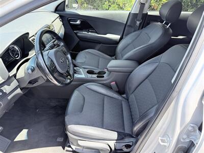 2019 Kia Niro EX - Photo 12 - Orange, CA 92867