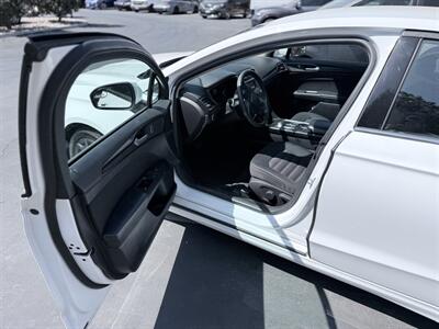 2018 Ford Fusion S   - Photo 16 - Orange, CA 92867