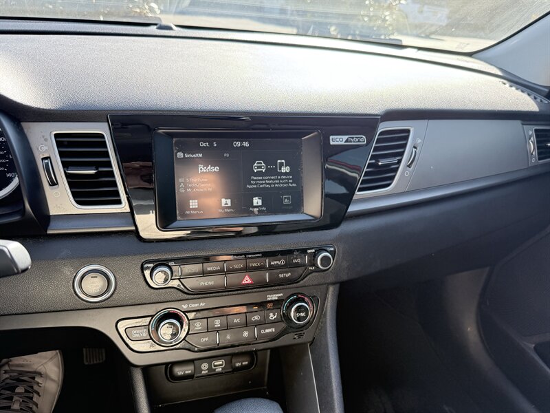 2017 Kia Niro LX - Photo 10 - Orange, CA 92867
