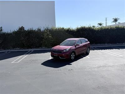 2017 Kia Niro LX - Photo 4 - Orange, CA 92867