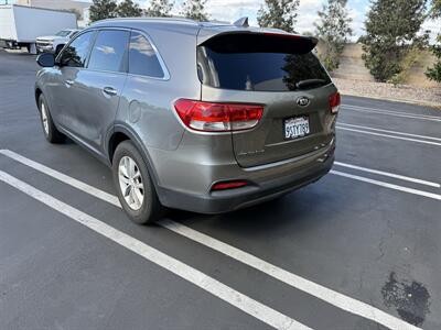 2018 Kia Sorento LX   - Photo 12 - Orange, CA 92867