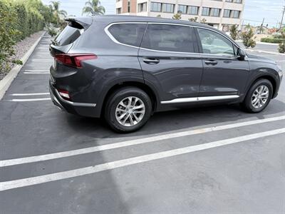 2020 Hyundai Santa Fe SEL   - Photo 11 - Orange, CA 92867