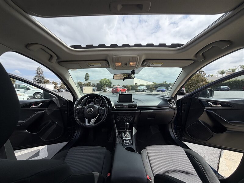 2016 Mazda MAZDA3 i Touring - Photo 18 - Orange, CA 92867
