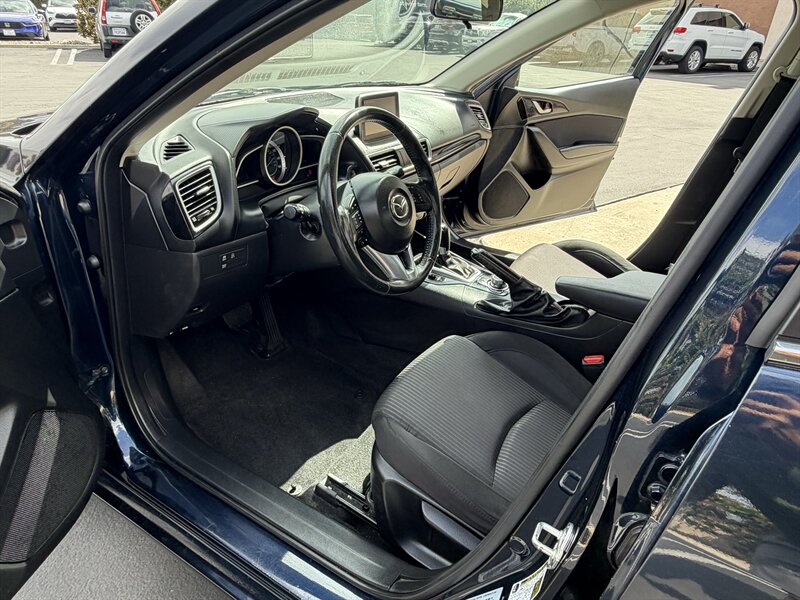 2016 Mazda MAZDA3 i Touring - Photo 12 - Orange, CA 92867