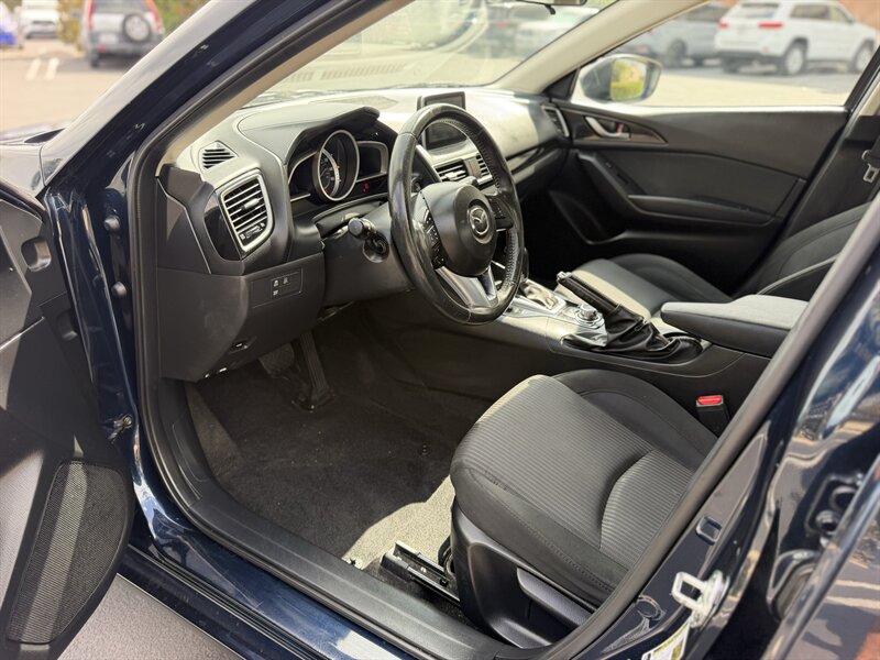2016 Mazda MAZDA3 i Touring - Photo 9 - Orange, CA 92867