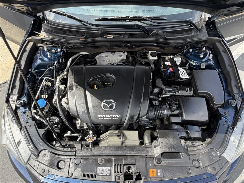 2016 Mazda MAZDA3 i Touring - Photo 20 - Orange, CA 92867