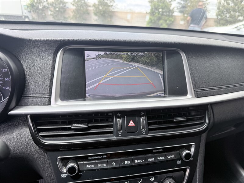 2019 Kia Optima LX - Photo 9 - Orange, CA 92867