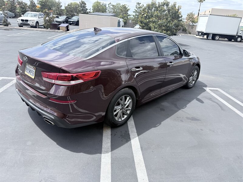 2019 Kia Optima LX - Photo 7 - Orange, CA 92867