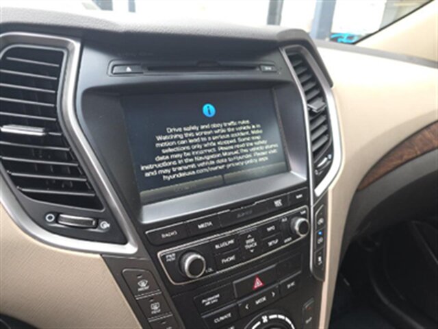 2017 Hyundai Santa Fe Ultimate - Photo 10 - Orange, CA 92867