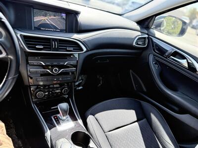 2018 INFINITI QX30   - Photo 12 - Orange, CA 92867